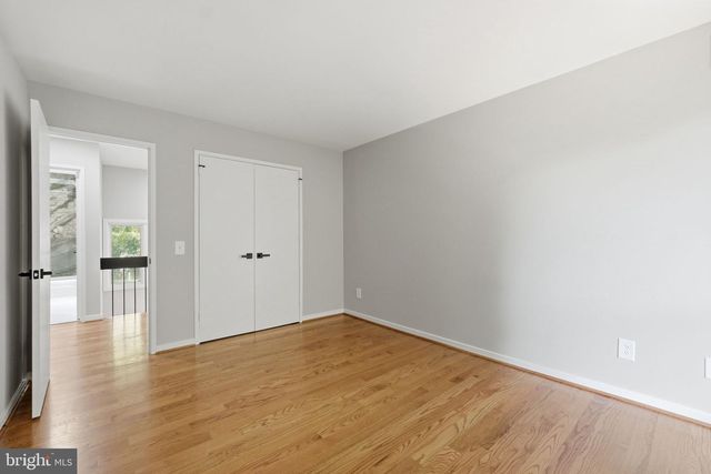 3211 CHICHESTER LN, Fairfax, VA 22031