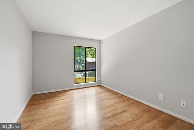 3211 CHICHESTER LN, Fairfax, VA 22031