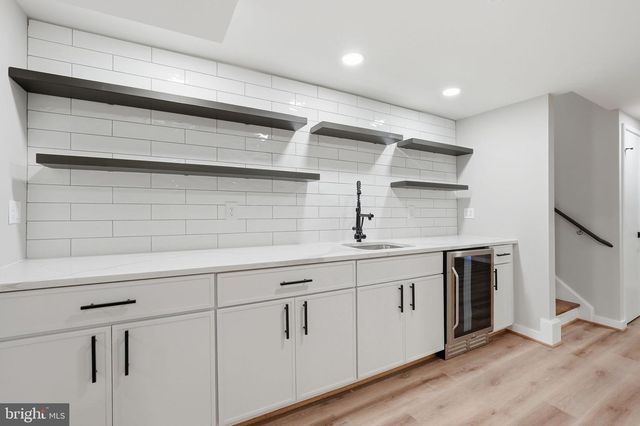 3211 CHICHESTER LN, Fairfax, VA 22031