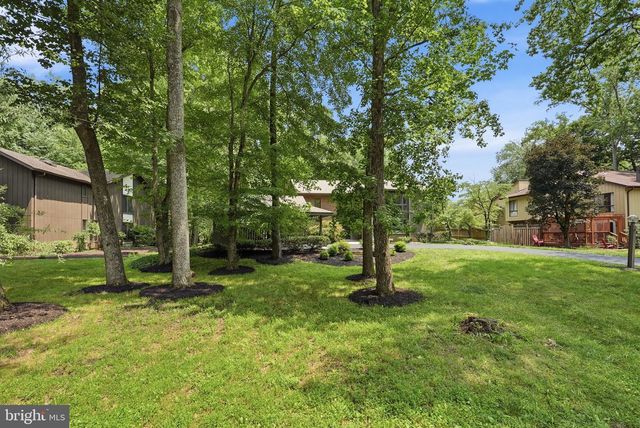3211 CHICHESTER LN, Fairfax, VA 22031