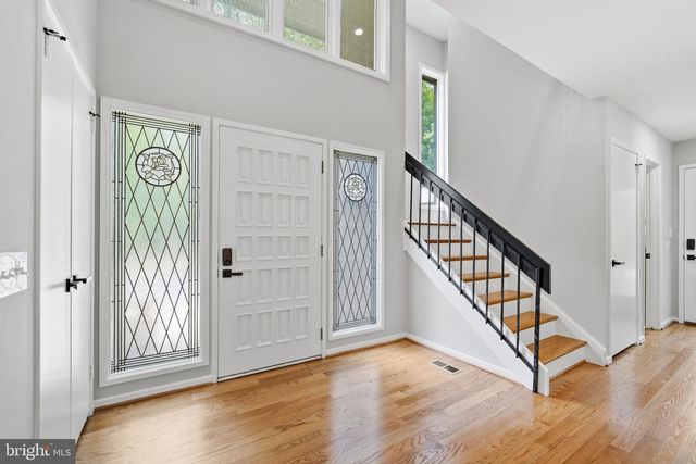 3211 CHICHESTER LN, Fairfax, VA 22031