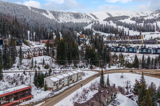8766 Schweitzer Mountain RD, 305, Sandpoint, ID 83864