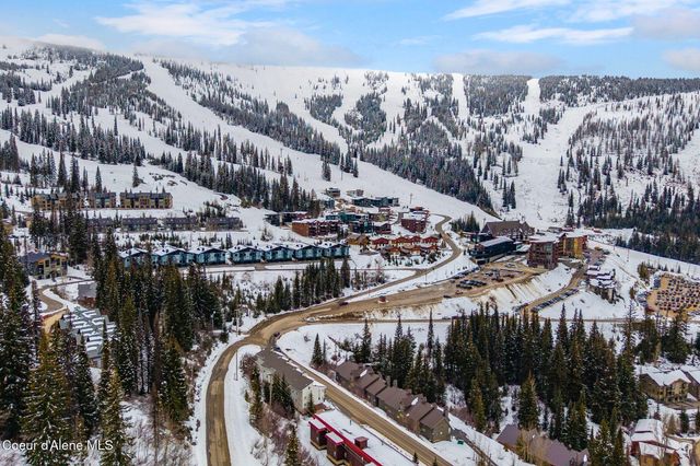 8766 Schweitzer Mountain RD, 305, Sandpoint, ID 83864