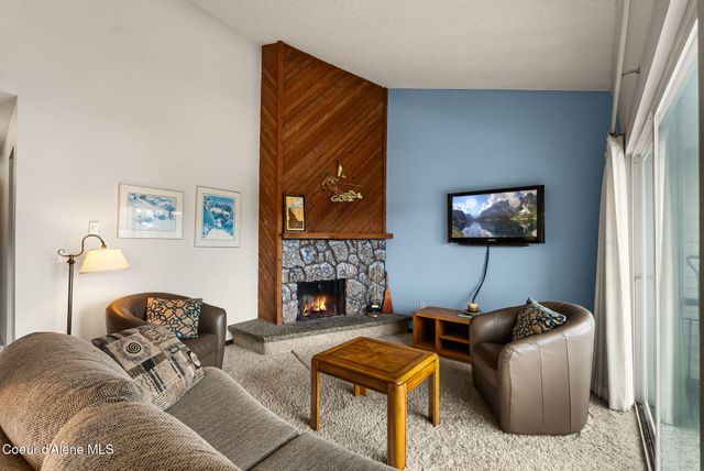 8766 Schweitzer Mountain RD, 305, Sandpoint, ID 83864