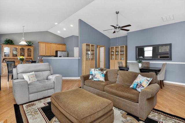 1592 W Ludington Circle, Romeoville, IL 60446