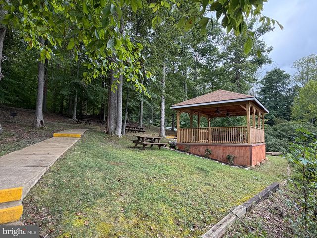 138 FISHER DR, Mineral, VA 23117