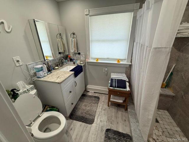12 Knoll Crest, Miller Place, NY 11764