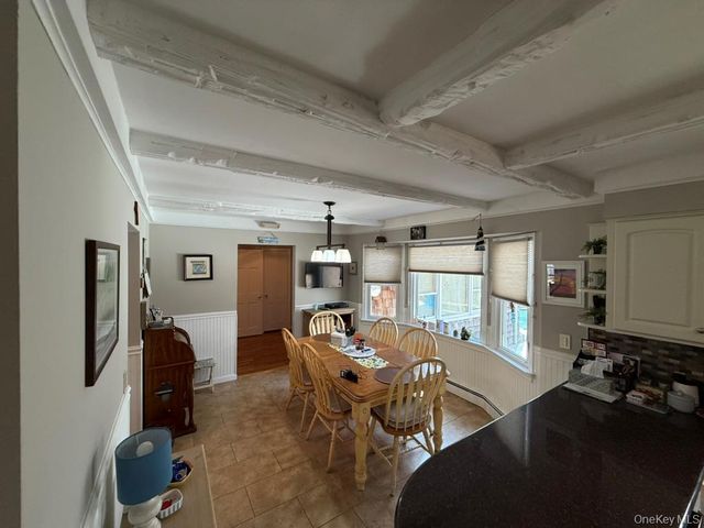 12 Knoll Crest, Miller Place, NY 11764
