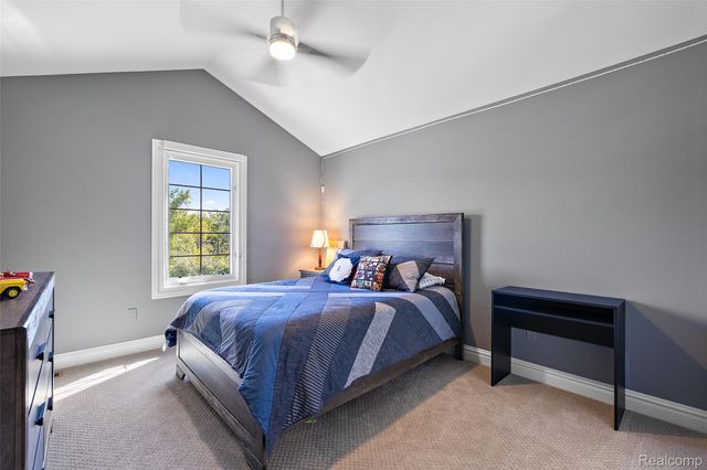 1936 Traceky, Rochester Hills, MI 48306