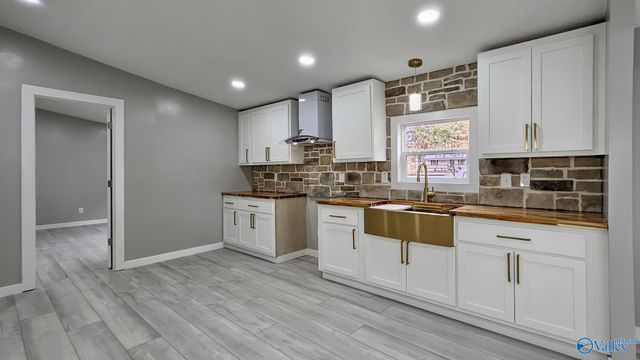 22774 Pine Road, Athens, AL 35613