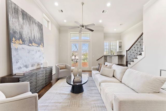 411 W 17th Street C, Houston, TX 77008