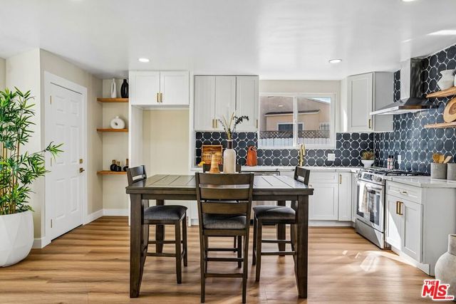 8855 Lilienthal Avenue, Los Angeles, CA 90045