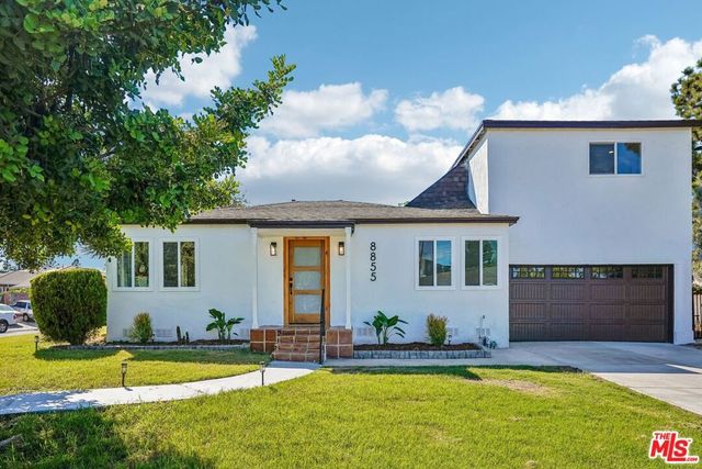 8855 Lilienthal Avenue, Los Angeles, CA 90045