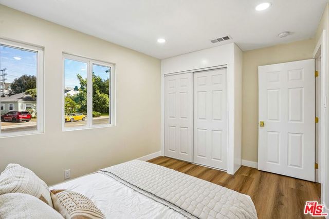 8855 Lilienthal Avenue, Los Angeles, CA 90045