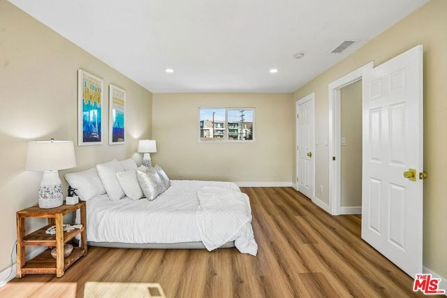 8855 Lilienthal Avenue, Los Angeles, CA 90045