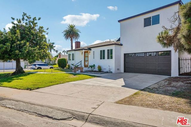 8855 Lilienthal Avenue, Los Angeles, CA 90045