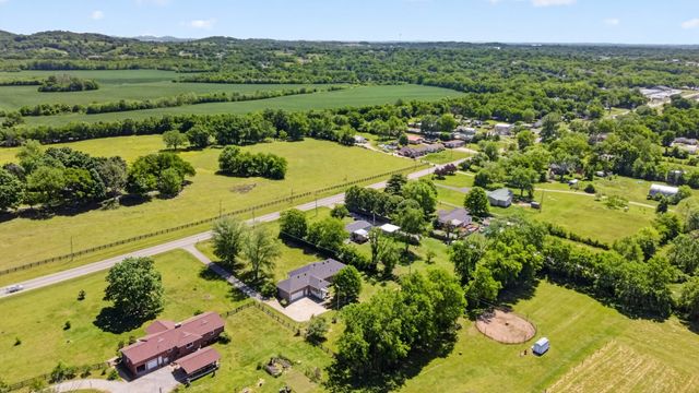 1327 Old Highway 109, N, Gallatin, TN 37066