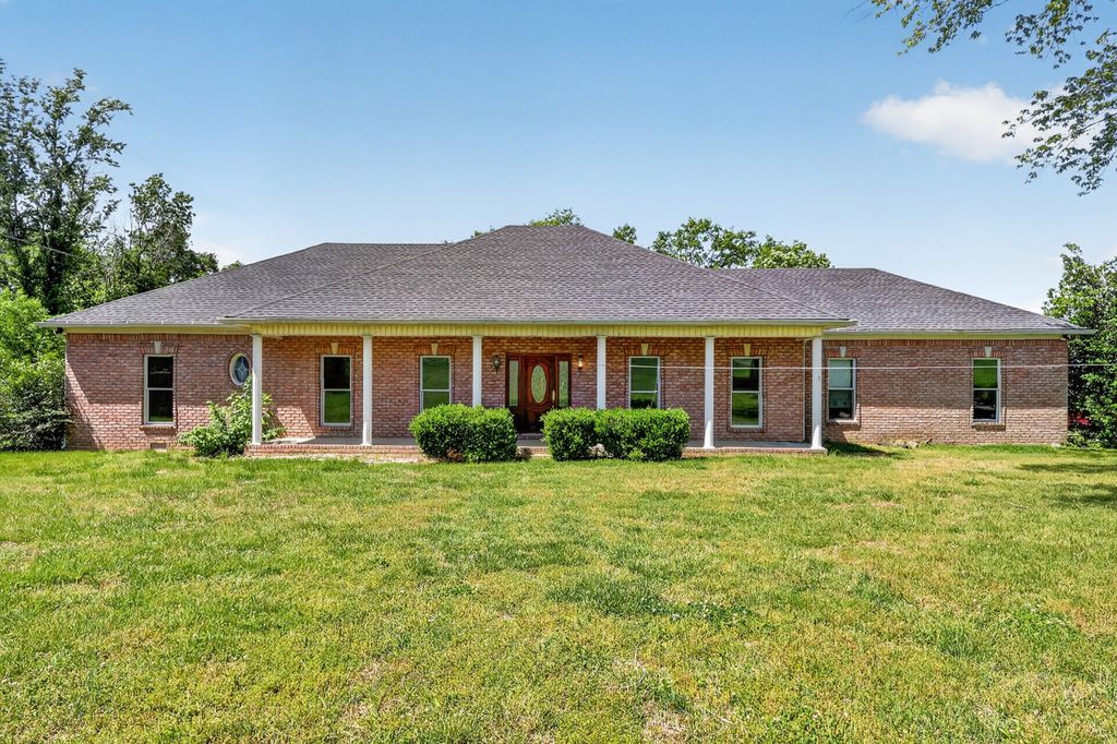 1327 Old Highway 109, N, Gallatin, TN 37066