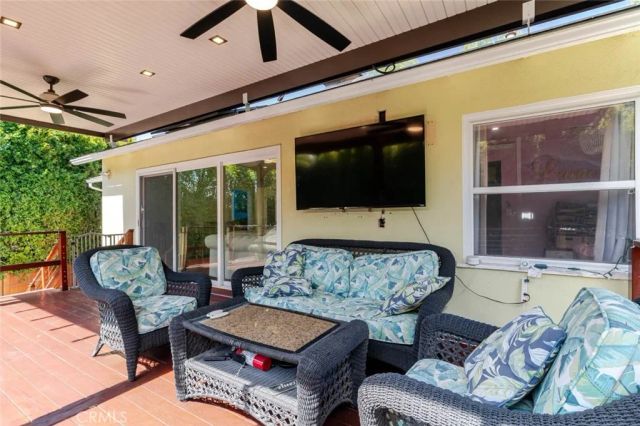 660 Woodbury Road, Glendale, CA 91206