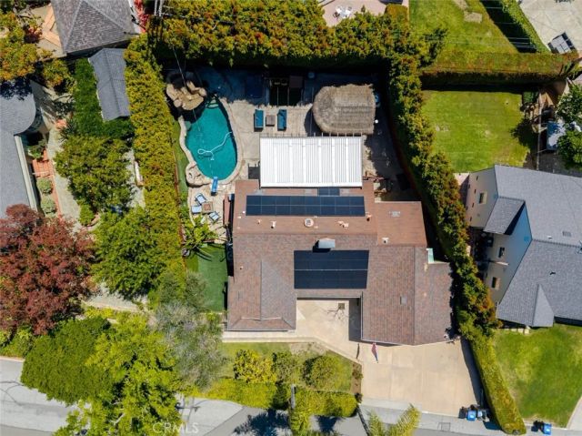 660 Woodbury Road, Glendale, CA 91206