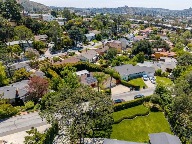 660 Woodbury Road, Glendale, CA 91206