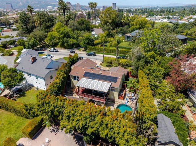 660 Woodbury Road, Glendale, CA 91206