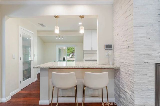 660 Woodbury Road, Glendale, CA 91206