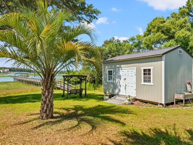 3497 Bassett Street SW, Shallotte, NC 28470