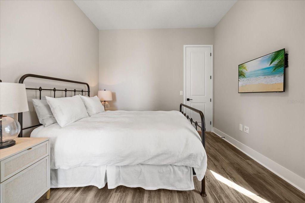 Image 23 of property listing at 7386 ALPINE BUTTERFLY LANE, Orlando, FL 32819