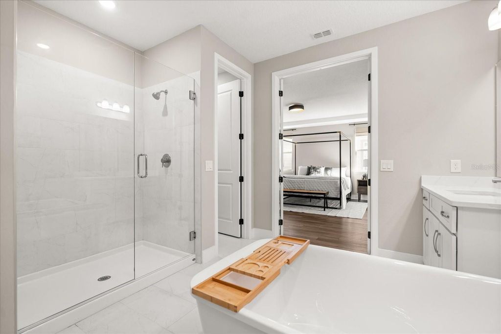 Image 38 of property listing at 7386 ALPINE BUTTERFLY LANE, Orlando, FL 32819