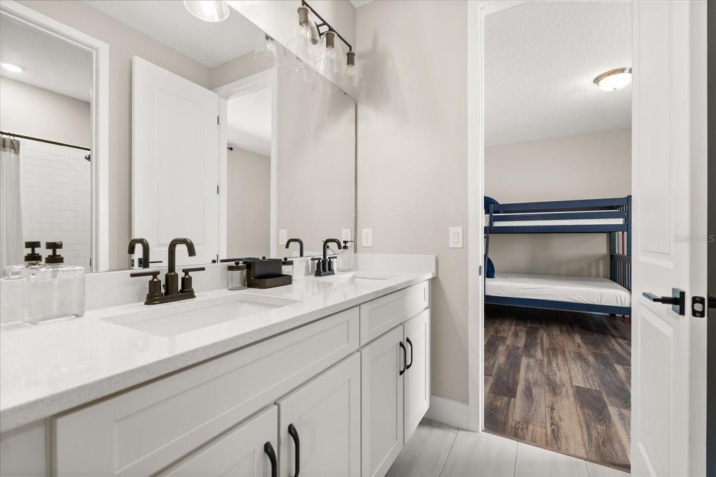 Image 45 of property listing at 7386 ALPINE BUTTERFLY LANE, Orlando, FL 32819