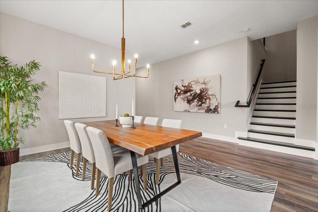 Image 10 of property listing at 7386 ALPINE BUTTERFLY LANE, Orlando, FL 32819