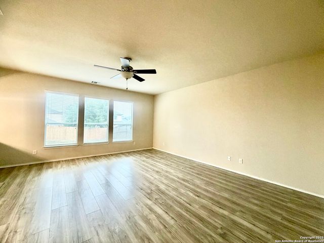 25223 Hideout Falls, San Antonio, TX 78261