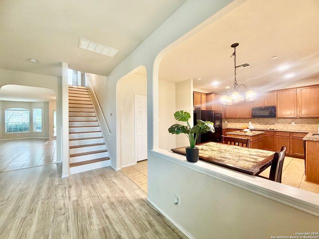 25223 Hideout Falls, San Antonio, TX 78261