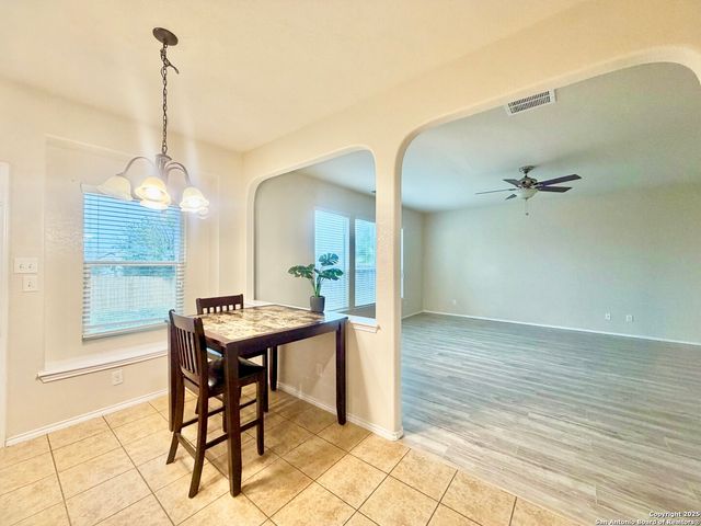 25223 Hideout Falls, San Antonio, TX 78261