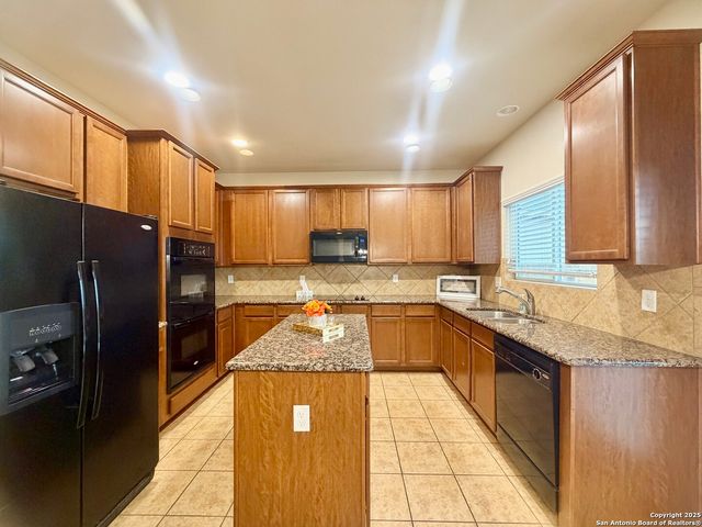 25223 Hideout Falls, San Antonio, TX 78261