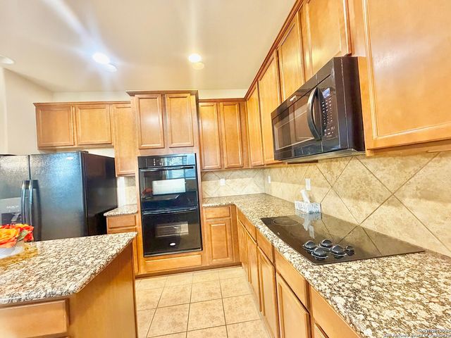 25223 Hideout Falls, San Antonio, TX 78261