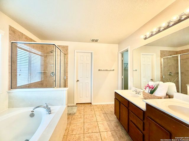 25223 Hideout Falls, San Antonio, TX 78261