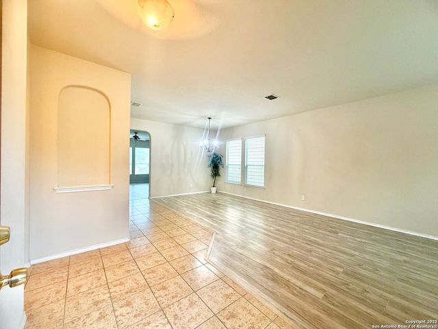 25223 Hideout Falls, San Antonio, TX 78261