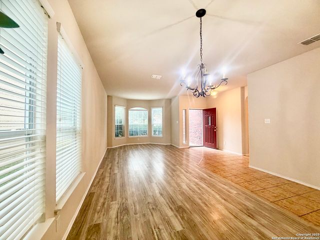 25223 Hideout Falls, San Antonio, TX 78261