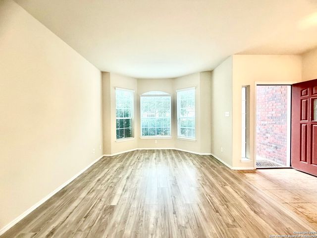 25223 Hideout Falls, San Antonio, TX 78261