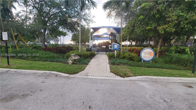 1361 96 ST, Bay Harbor Islands, FL 33154
