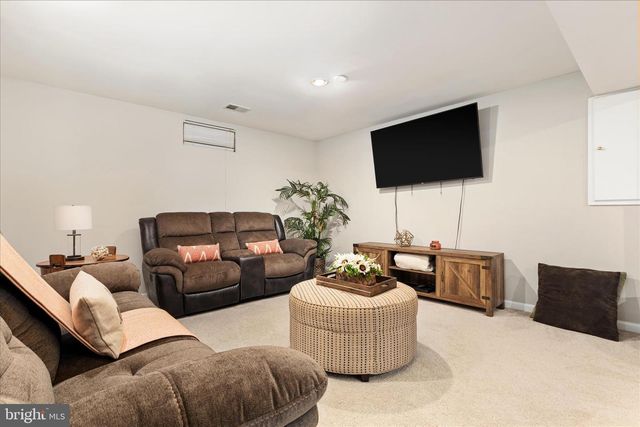 9819 PEAR TREE CT, Bristow, VA 20136