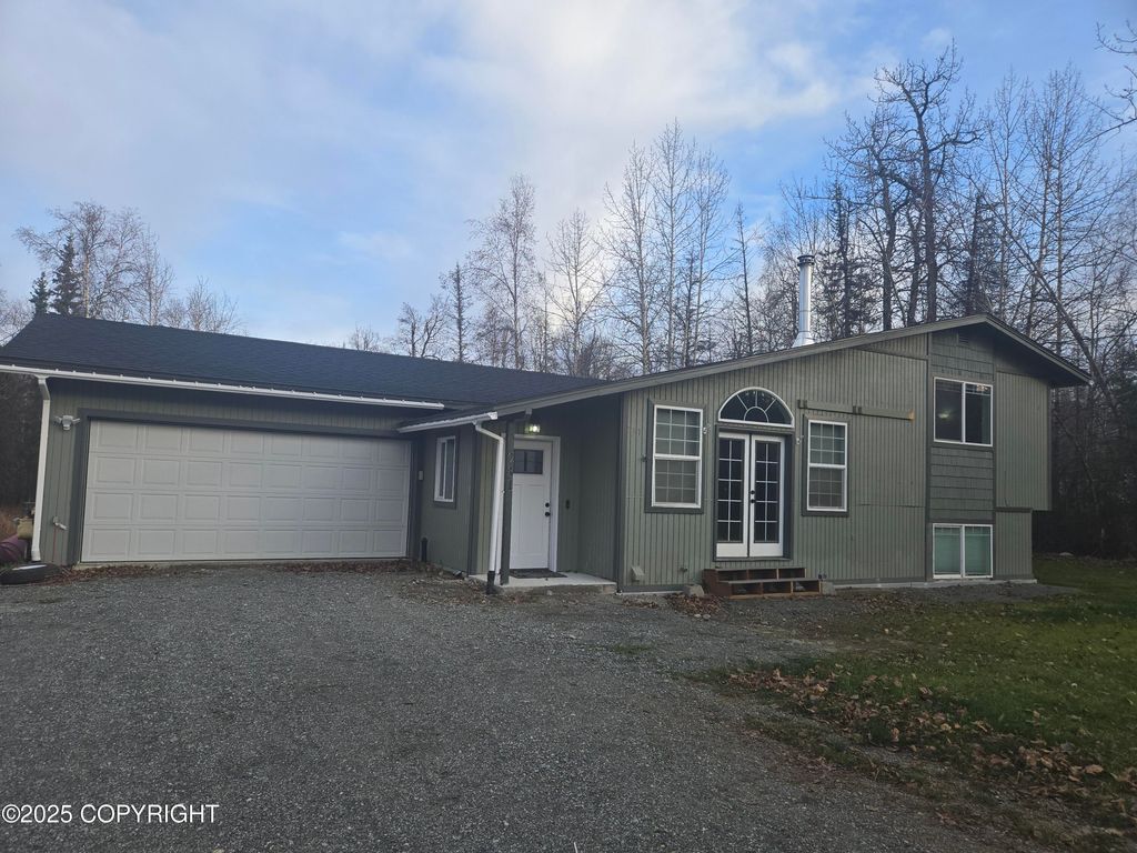 231 E Luther Avenue, Wasilla, AK 99654