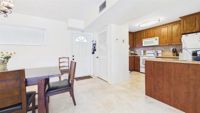 381 S Hollybrook Drive 106, Pembroke Pines, FL 33025