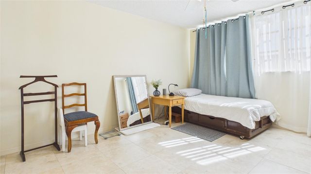 381 S Hollybrook Drive 106, Pembroke Pines, FL 33025