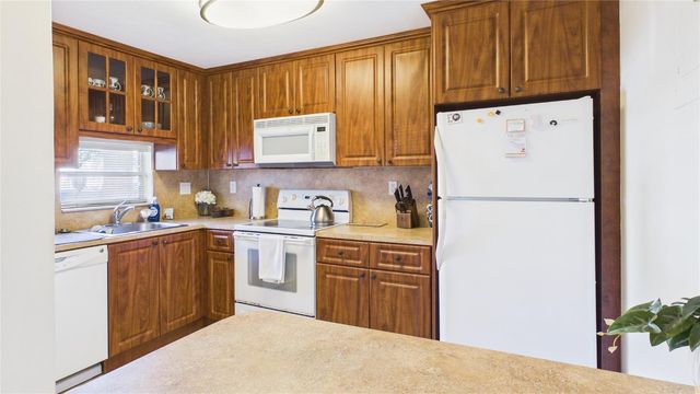 381 S Hollybrook Drive 106, Pembroke Pines, FL 33025