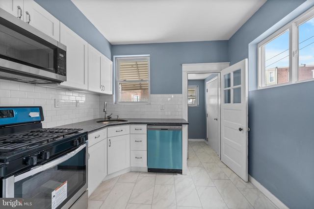 6714 N SMEDLEY ST, Philadelphia, PA 19126