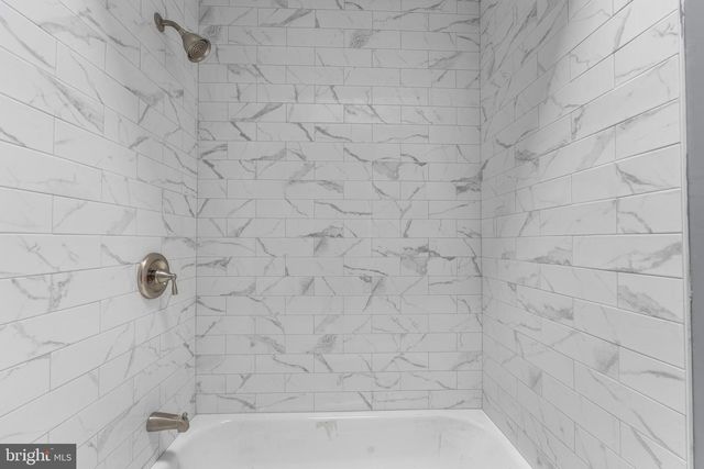 6714 N SMEDLEY ST, Philadelphia, PA 19126