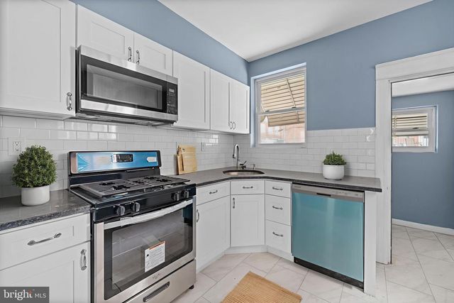 6714 N SMEDLEY ST, Philadelphia, PA 19126